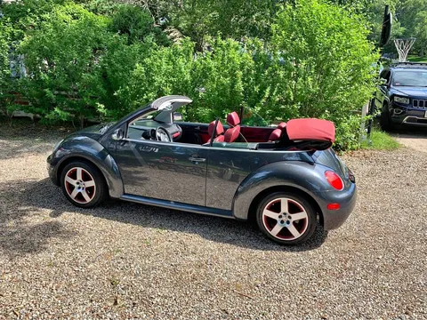 2005 Volkswagen Beetle 2.0T Turbo Convertible