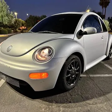 2005 Volkswagen Beetle 2.0T Turbo Hatchback 2D