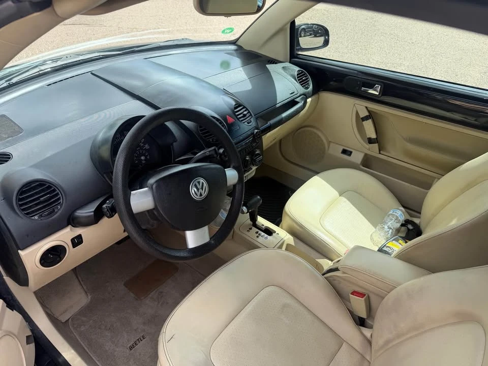 2005 Volkswagen New Beetle - Image 4 of 7