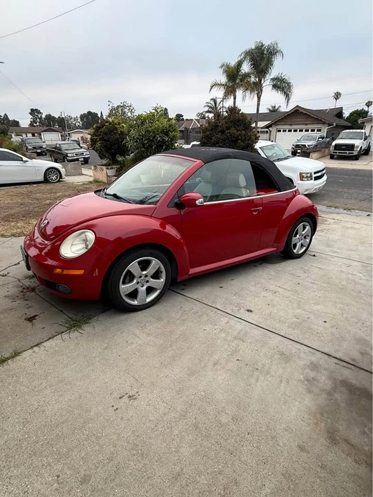 2005 Volkswagen New Beetle - Image 3 of 5