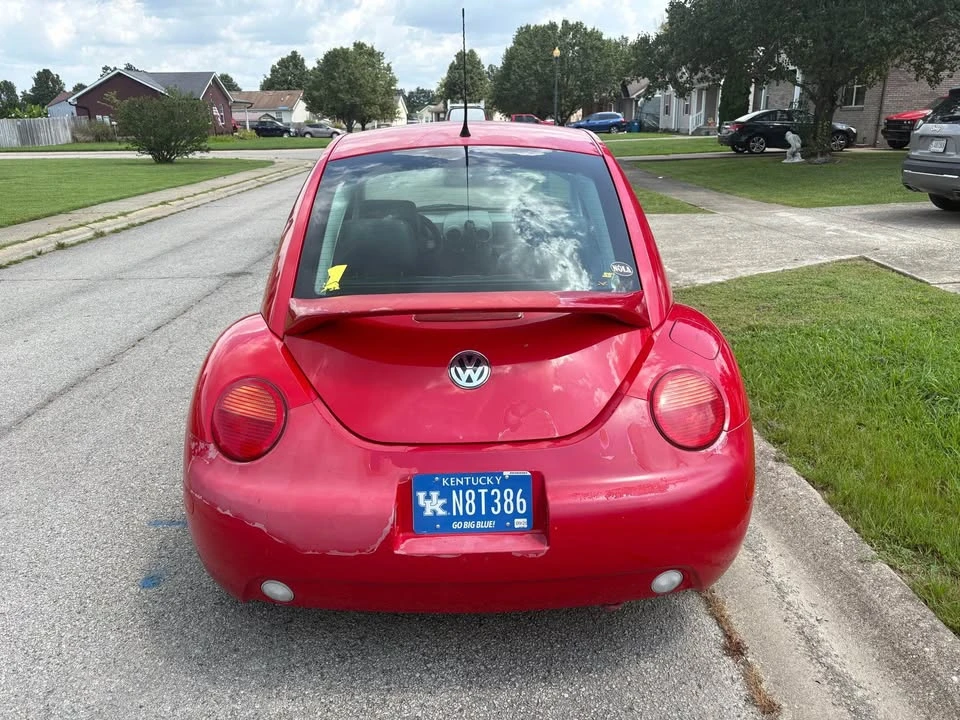 2005 Volkswagen New Beetle - Image 4 of 5