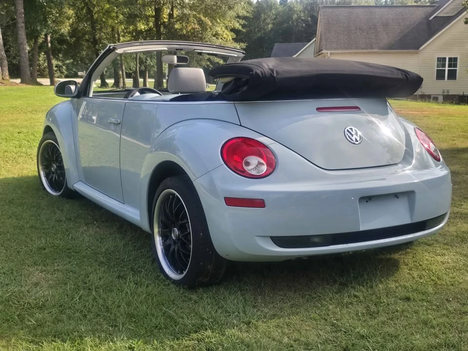 2005 Volkswagen New Beetle - Image 9 of 9