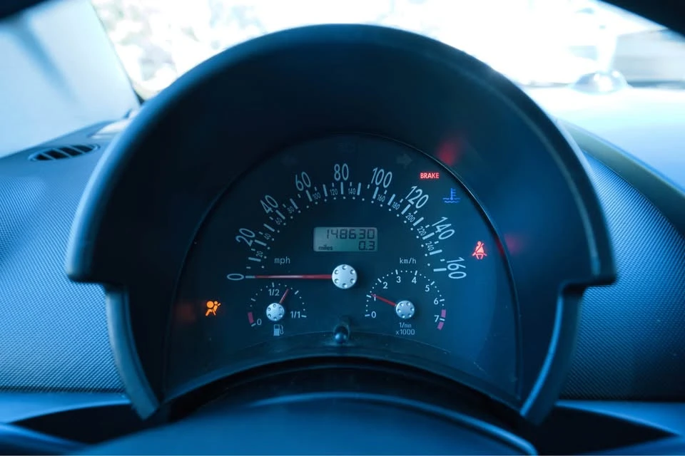 2005 Volkswagen New Beetle - Image 11 of 13