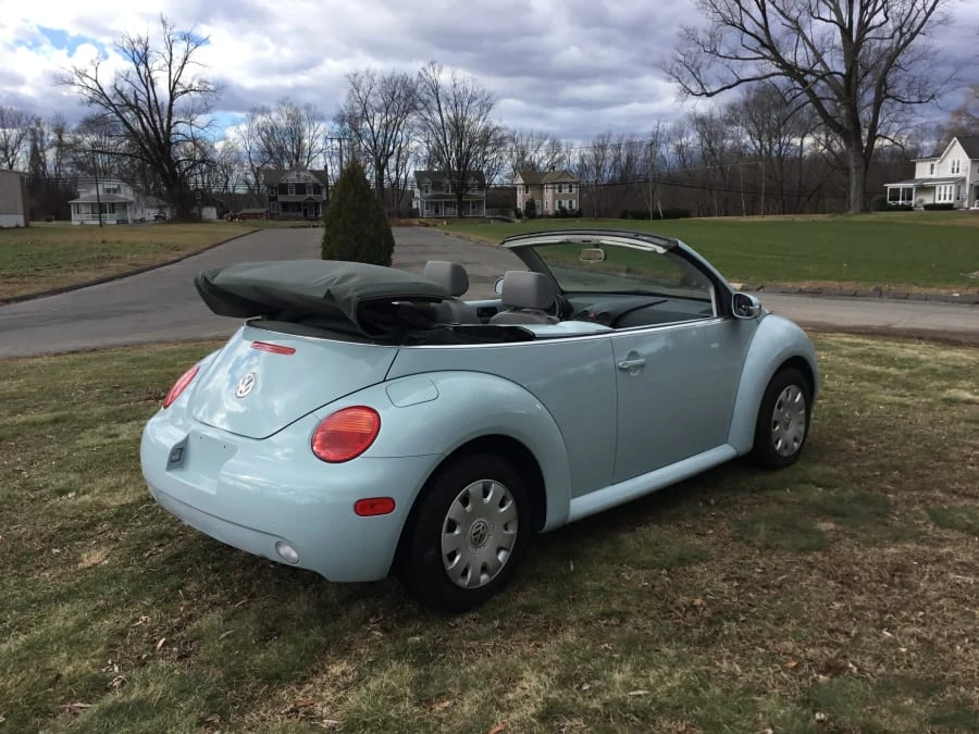 2005 Volkswagen New Beetle - Image 7 of 9