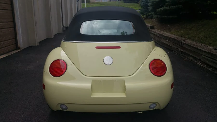2005 Volkswagen New Beetle - Image 7 of 10