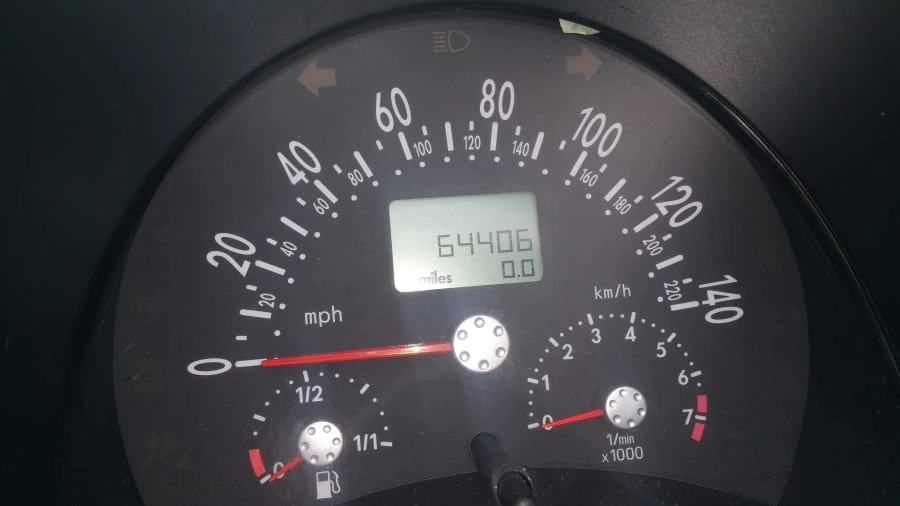 2005 Volkswagen New Beetle - Image 9 of 10
