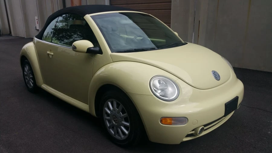 2005 Volkswagen New Beetle - Image 10 of 10
