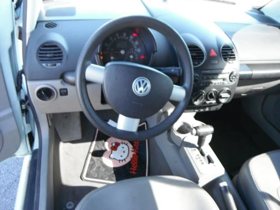 2005 Volkswagen New Beetle - Image 4 of 4