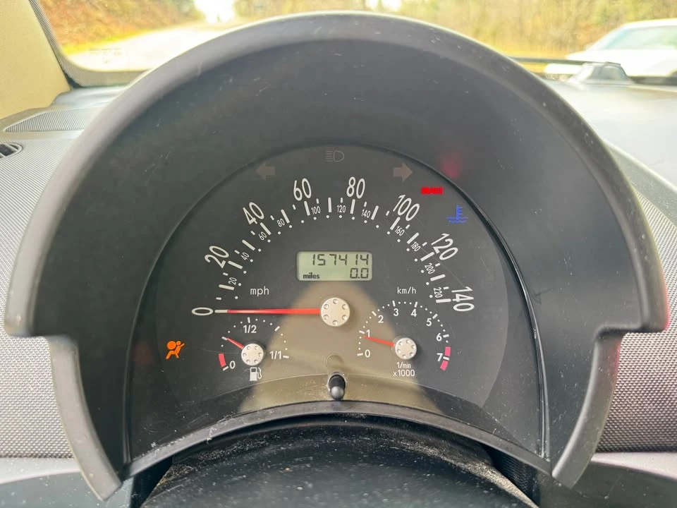 2005 Volkswagen New Beetle - Image 6 of 10