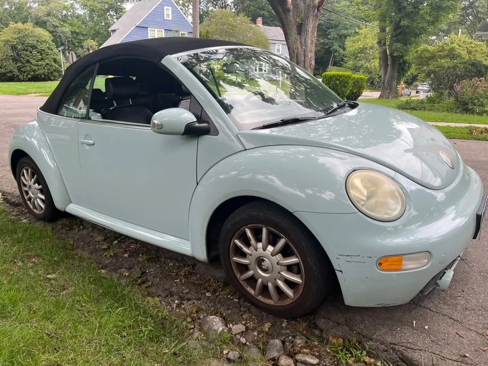 2005 Volkswagen New Beetle - Image 8 of 15