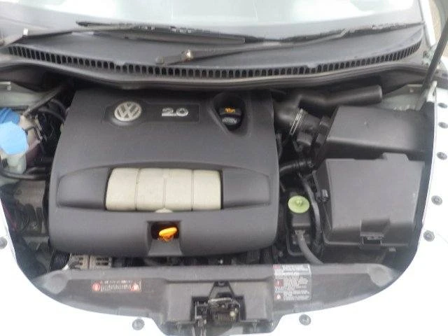 2005 Volkswagen New Beetle - Image 4 of 9