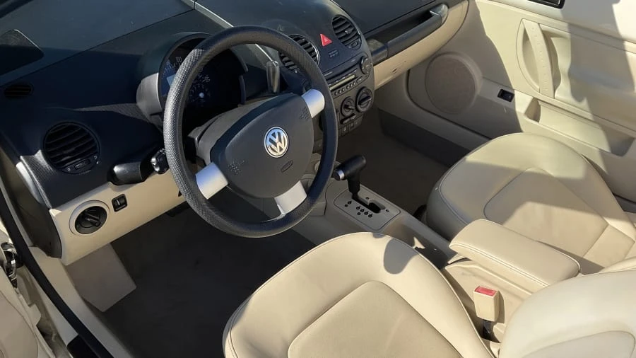 2005 Volkswagen New Beetle - Image 3 of 12