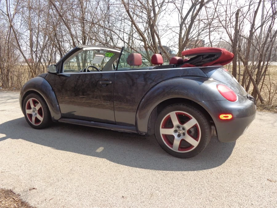 2005 Volkswagen New Beetle - Image 3 of 5