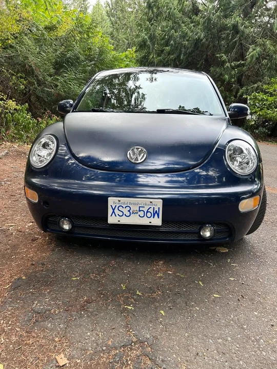 2005 Volkswagen New Beetle - Image 2 of 10