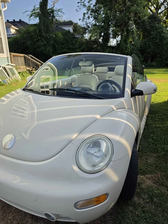 2005 Volkswagen New Beetle - Image 2 of 7