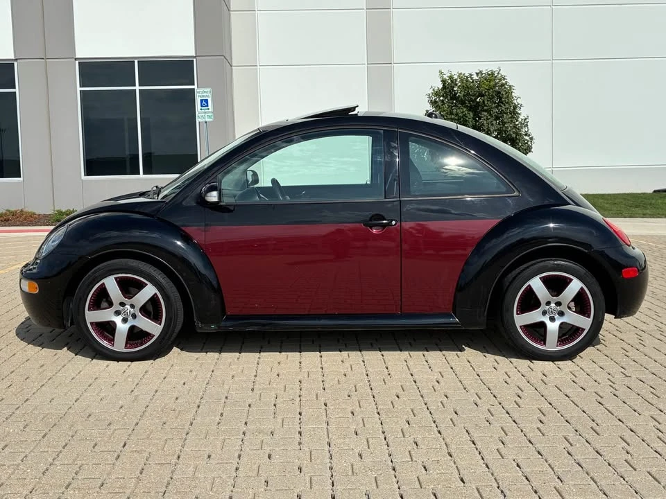 2005 Volkswagen New Beetle - Image 2 of 13