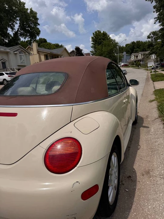 2005 Volkswagen New Beetle - Image 3 of 13