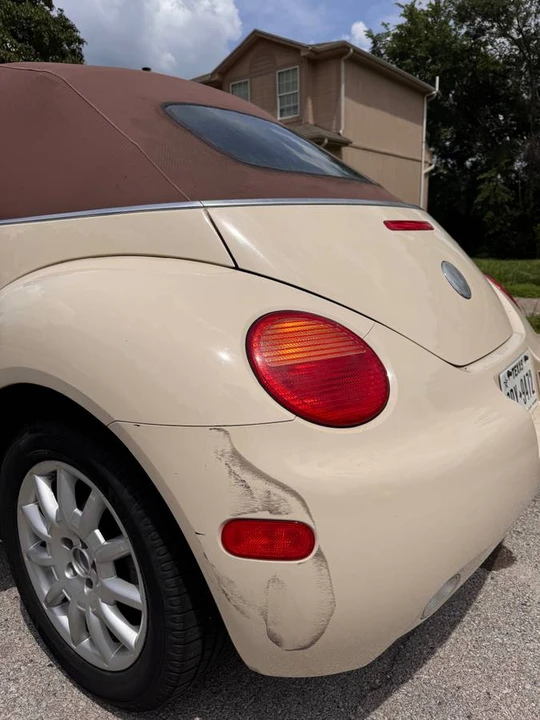 2005 Volkswagen New Beetle - Image 2 of 13