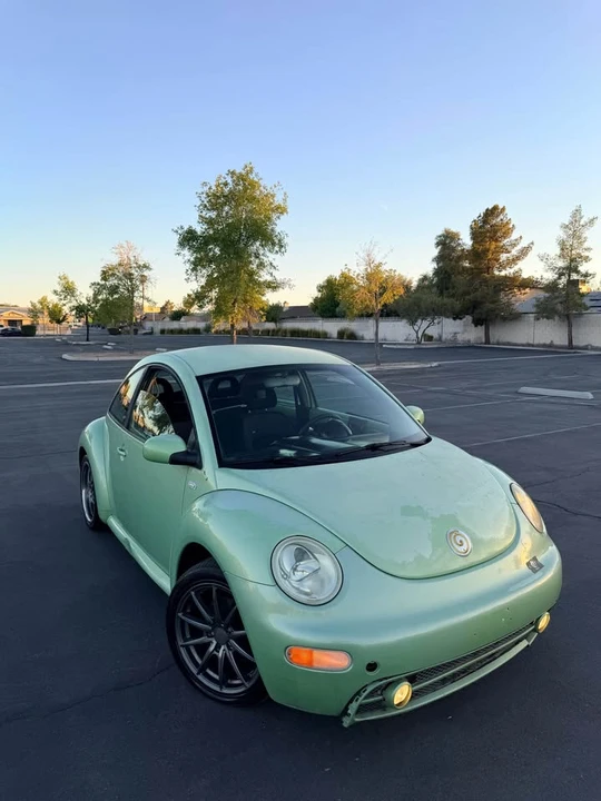 2005 Volkswagen New Beetle - Image 10 of 10