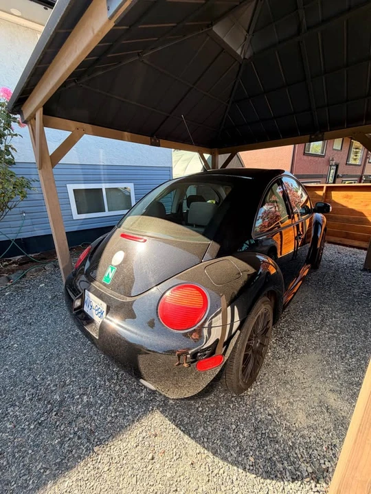 2005 Volkswagen New Beetle - Image 4 of 6