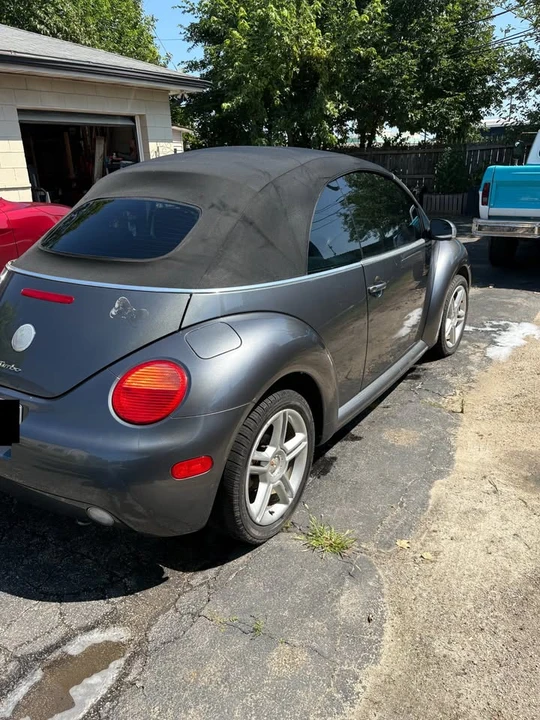 2005 Volkswagen New Beetle - Image 4 of 13