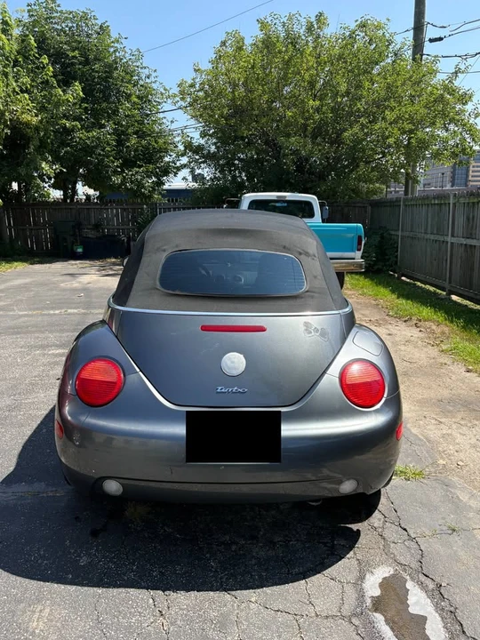 2005 Volkswagen New Beetle - Image 3 of 13
