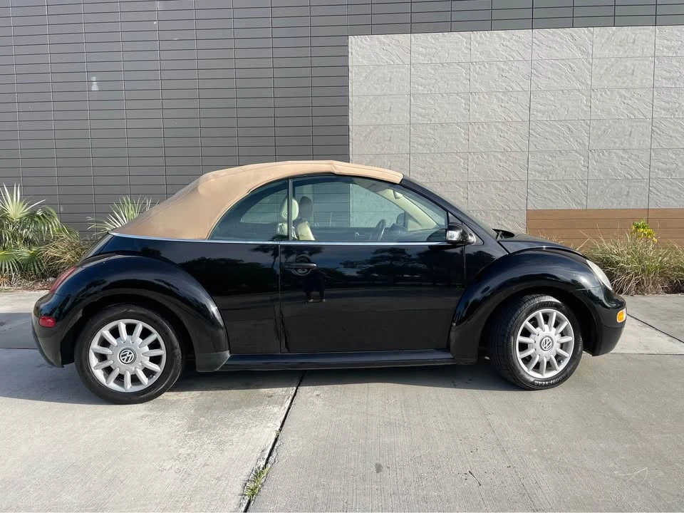 2005 Volkswagen New Beetle - Image 7 of 7