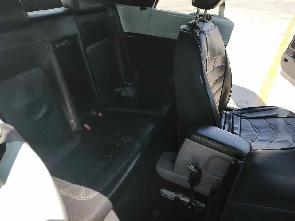 2005 Volkswagen New Beetle - Image 13 of 16
