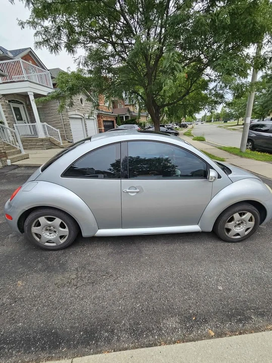 2005 Volkswagen New Beetle - Image 7 of 9