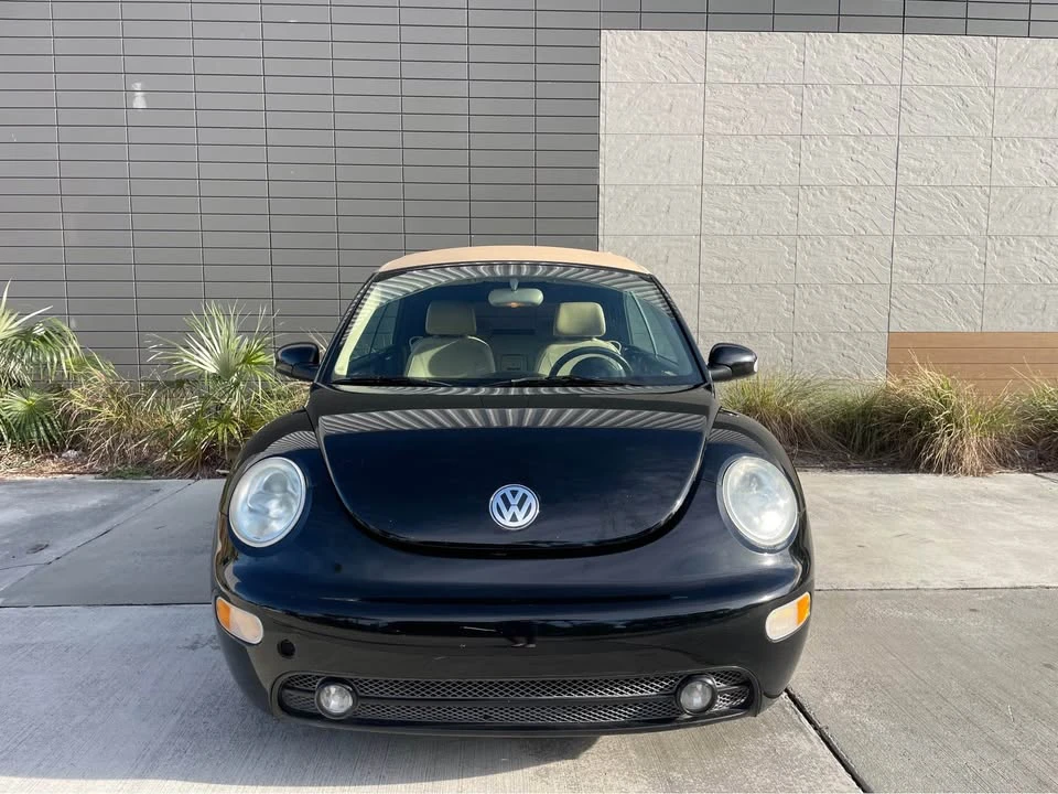 2005 Volkswagen New Beetle - Image 2 of 7
