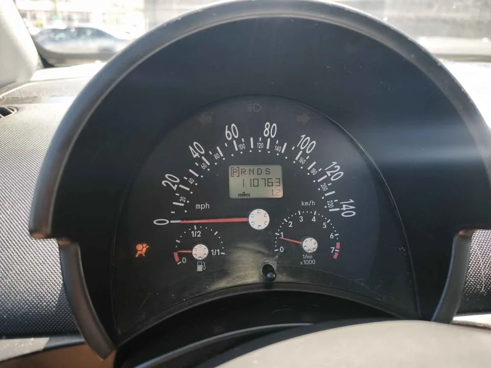 2005 Volkswagen New Beetle - Image 15 of 16