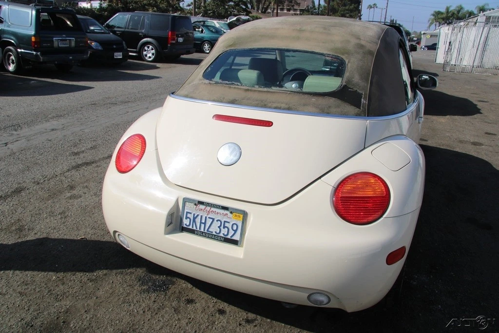 2005 Volkswagen New Beetle - Image 6 of 21