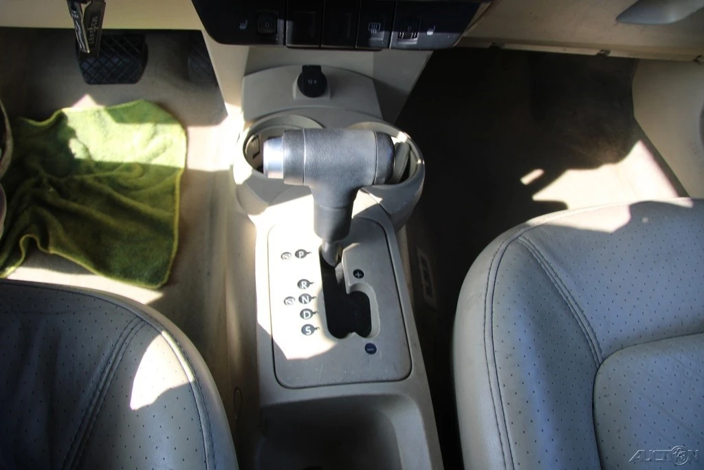 2005 Volkswagen New Beetle - Image 18 of 21