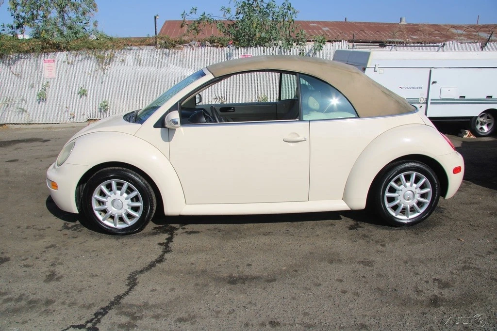 2005 Volkswagen New Beetle - Image 3 of 21