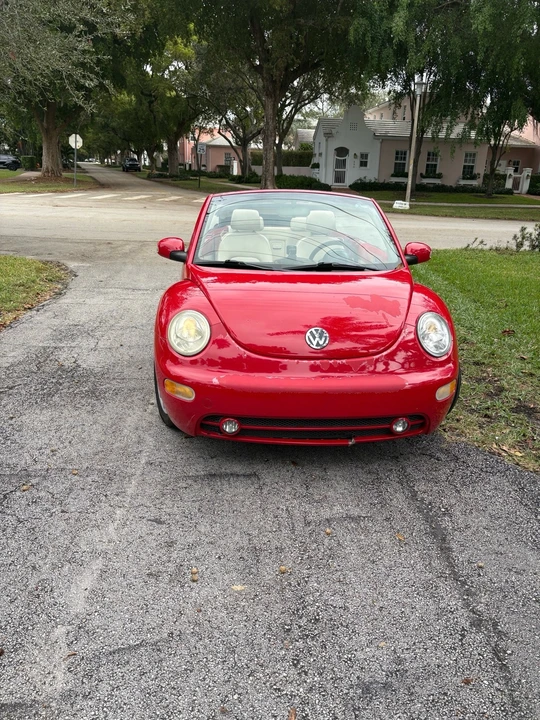 2005 Volkswagen New Beetle - Image 3 of 17