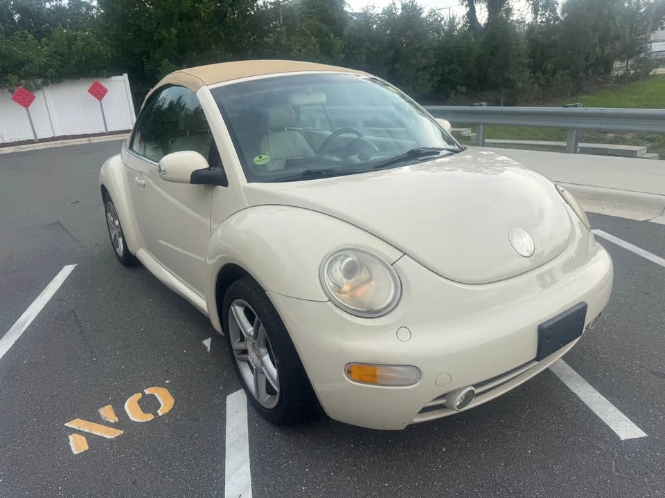 2005 Volkswagen New Beetle - Image 6 of 11