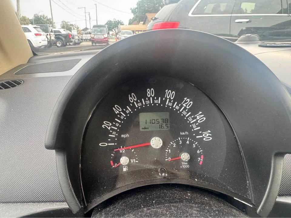 2005 Volkswagen New Beetle - Image 11 of 11