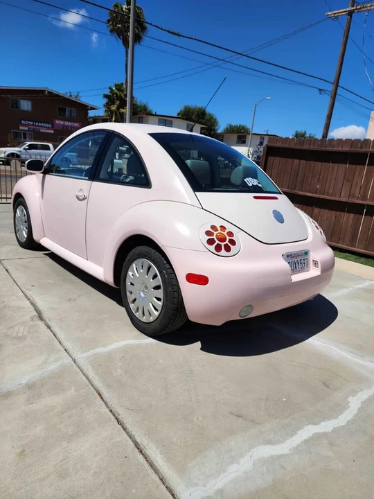 2005 Volkswagen New Beetle - Image 4 of 12