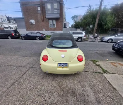 2005 Volkswagen Beetle Turbo Convertible 2D