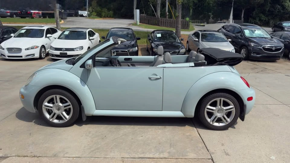 2005 Volkswagen New Beetle - Image 2 of 19