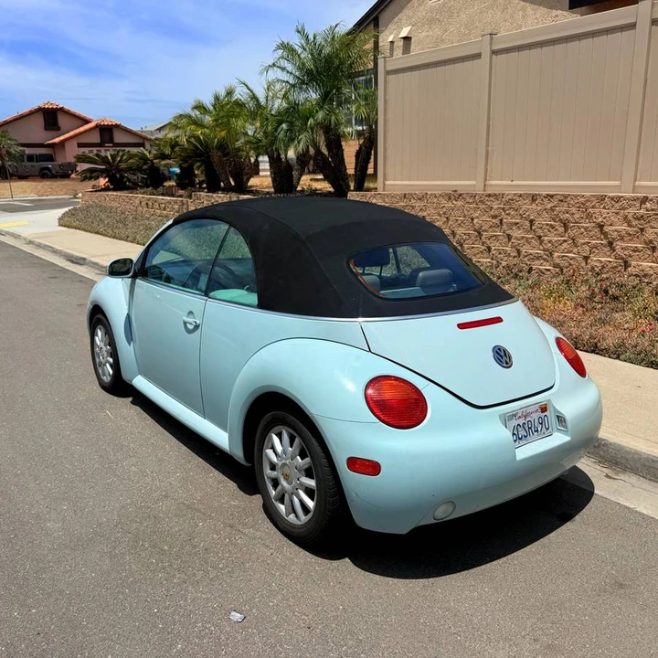 2005 Volkswagen New Beetle - Image 8 of 11