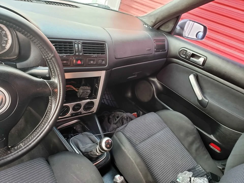 2005 Volkswagen A4 Jetta - Image 13 of 18