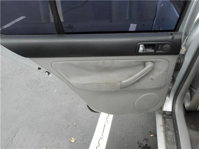 2005 Volkswagen Golf Mk4 - Image 8 of 12