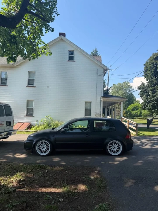 2005 Volkswagen GTI Mk5 - Image 2 of 3
