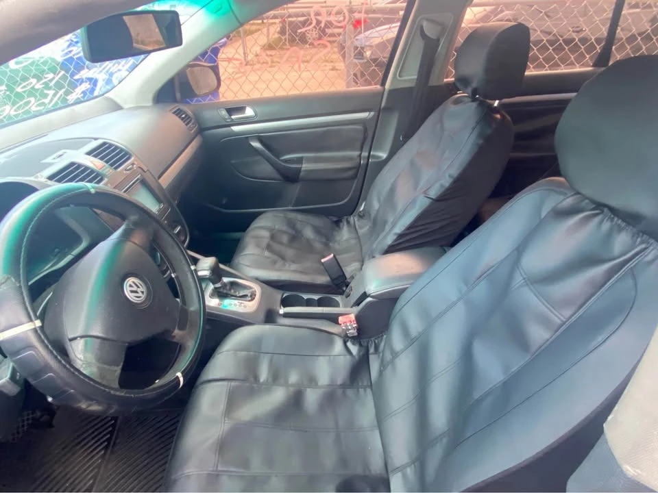 2005 Volkswagen Jetta - Image 5 of 7