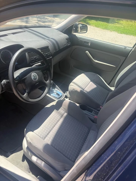 2005 Volkswagen A4 Jetta - Image 6 of 10