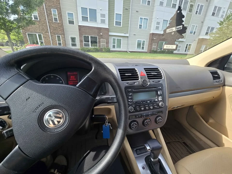 2005 Volkswagen A4 Jetta - Image 2 of 4