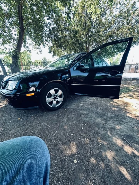 2005 Volkswagen A4 Jetta - Image 3 of 4