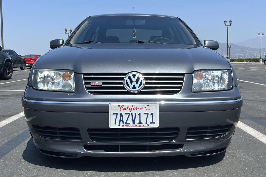 2005 Volkswagen A4 Jetta - Image 2 of 31