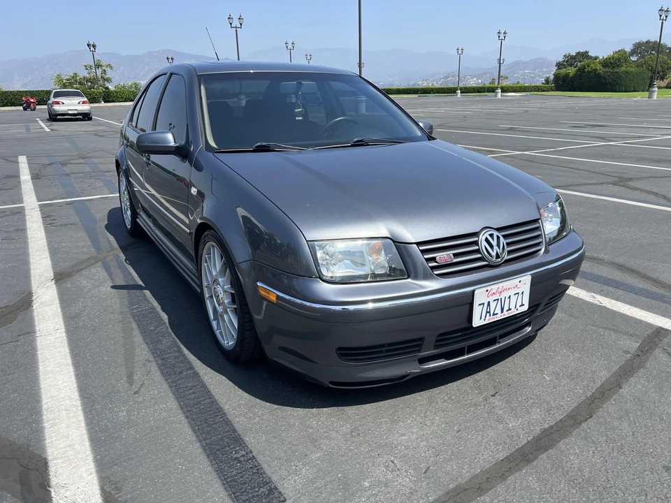 2005 Volkswagen A4 Jetta - Image 12 of 31